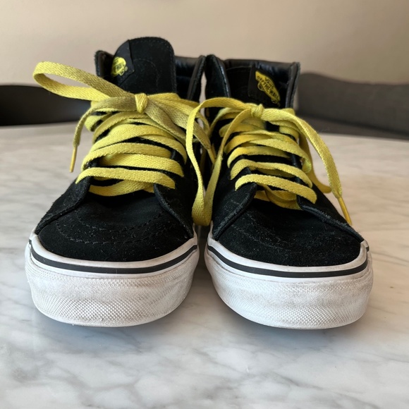 Vans Limited Edition Where's Waldo? Sk8-Hi Big Kid Size 4.5 or Womens Si… - Picture 4 of 16